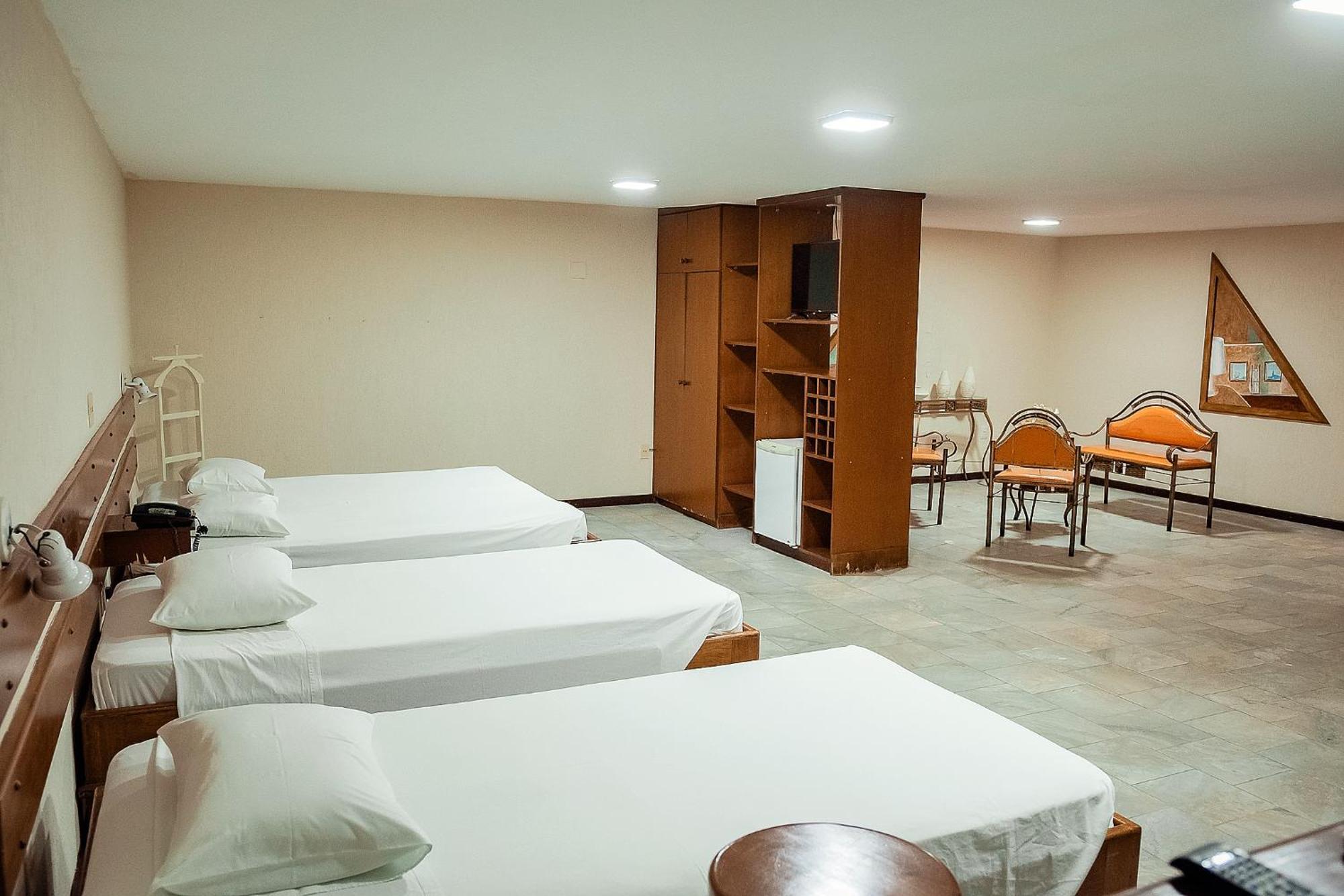 Sakr Hotel Penápolis エクステリア 写真