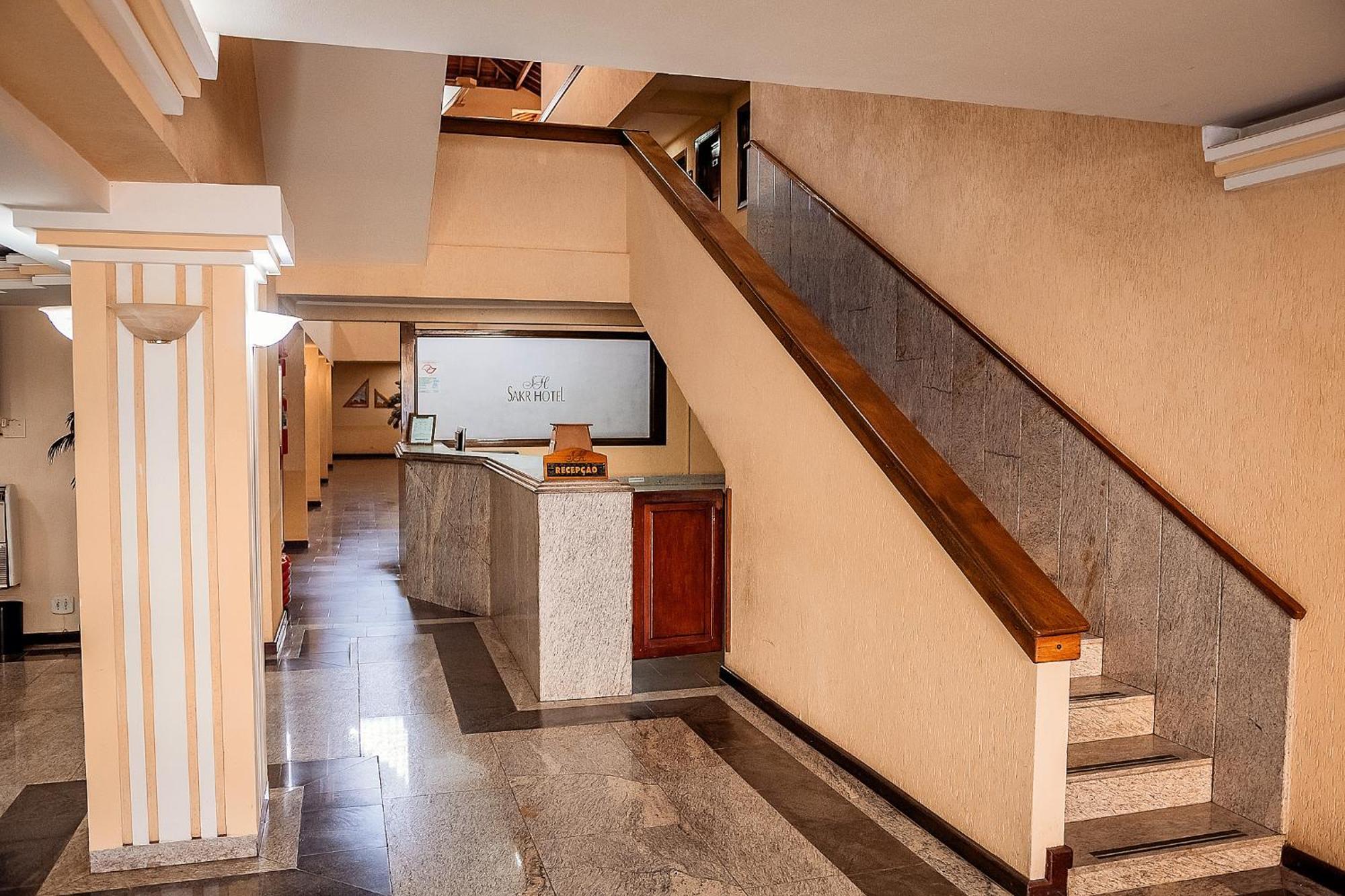Sakr Hotel Penápolis エクステリア 写真